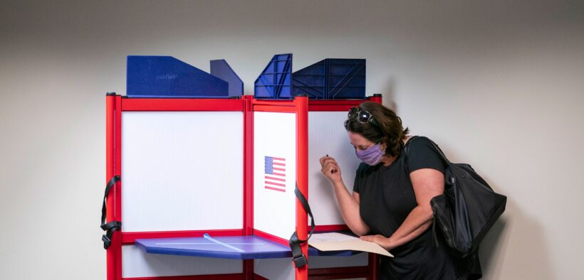 Facebook Tweaked Its Rules, but You Can Still Target Voters